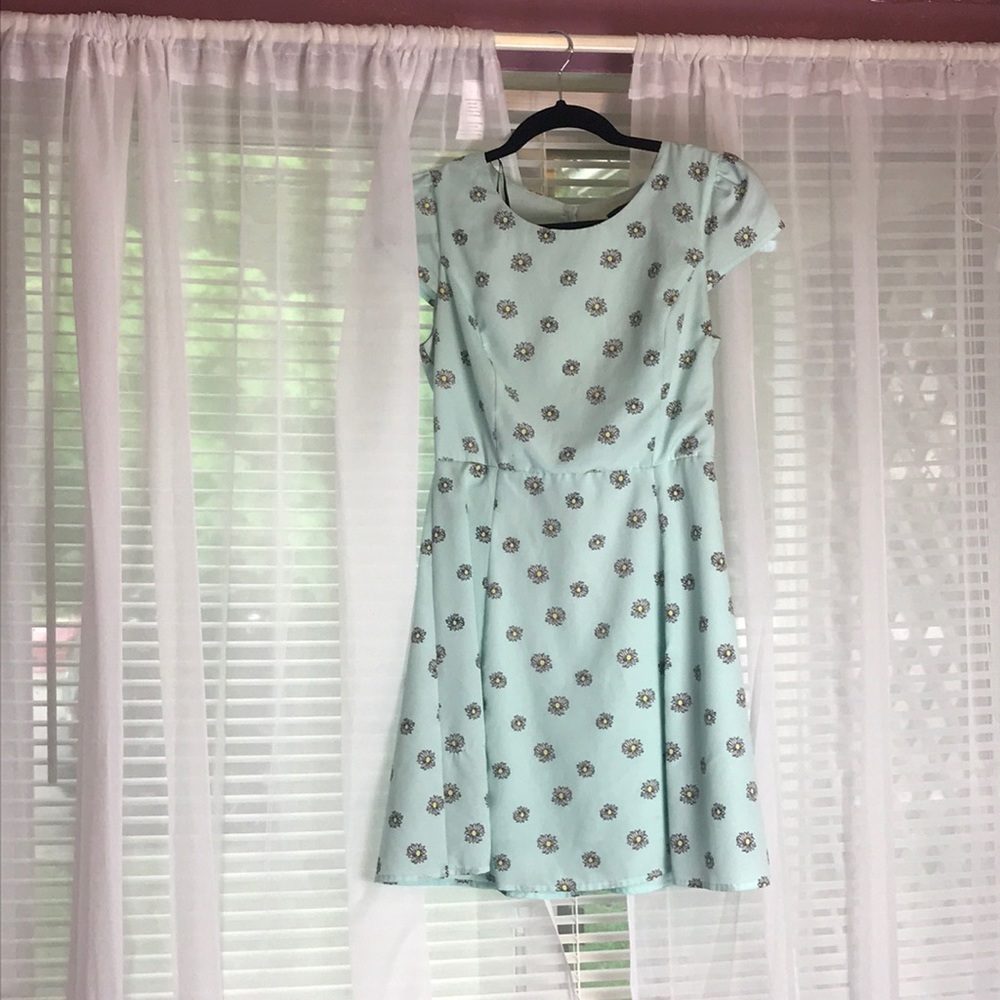 Old fashion style summer dress